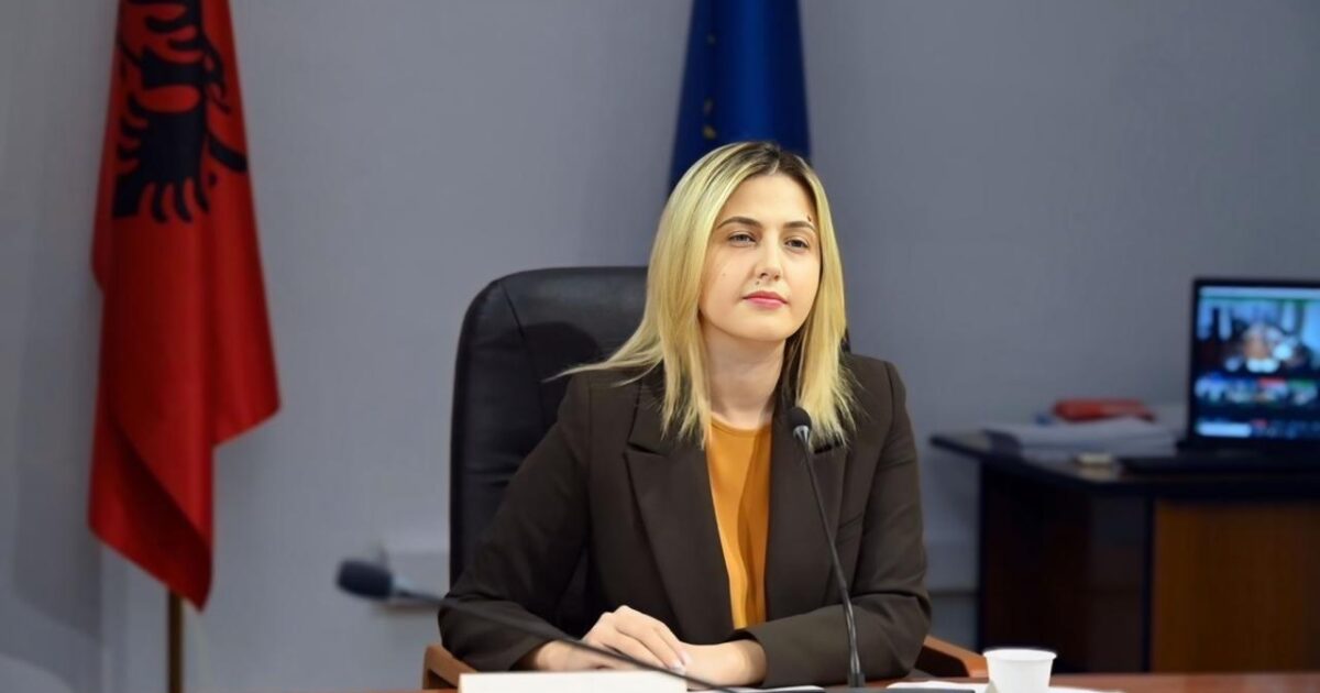 për punonjësit e Arkivit