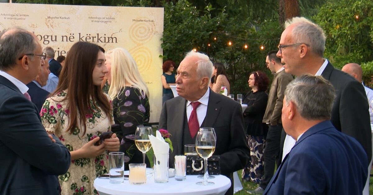 Nderohet arkeologu i shquar Myzafer Korkuti