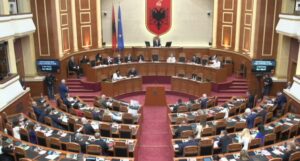 Seancë plenare të enjten në Kuvend  zbardhet rendi i ditës  PD kërkon interpelancë urgjente me kryeministrin