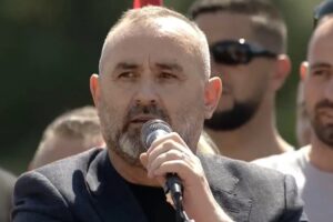 “xhepi i harruar” i Shqipërisë