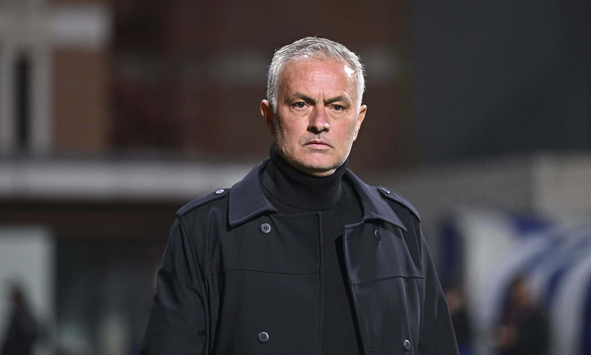 I ka idetë e qarta  zbulohen 4 transferimet që ka kërkuar Jose Mourinho