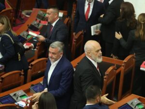 Sot seanca në Kuvend  Rama në interpelancë përballë deputetëve të opozitës