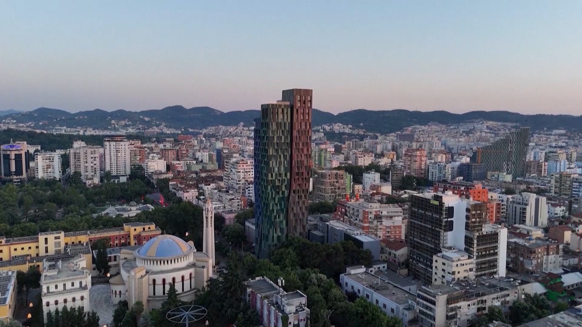 BSH  Qiratë po shtrenjtohen  mungojnë apartamentet afatgjata