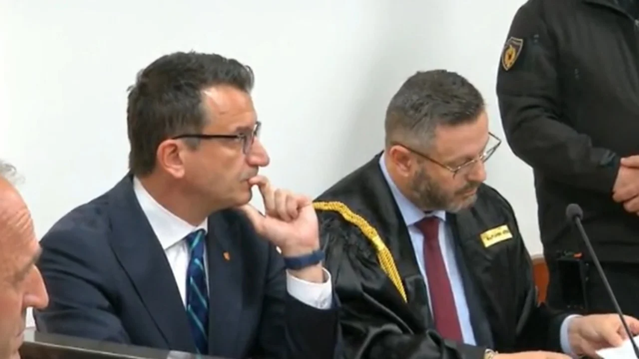  Procesi nisi nga një person fiktiv    Ndreca  Veliaj  i vetmi që i është bërë vetting penal