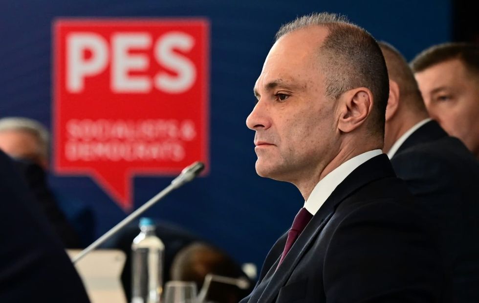 Filipçe  Përfshirja e bullgarëve në Kushtetutë nuk do ta rrezikojë identitetin maqedonas