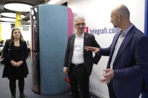 Ambasadori gjerman Rainer Rudolph viziton Telegrafin