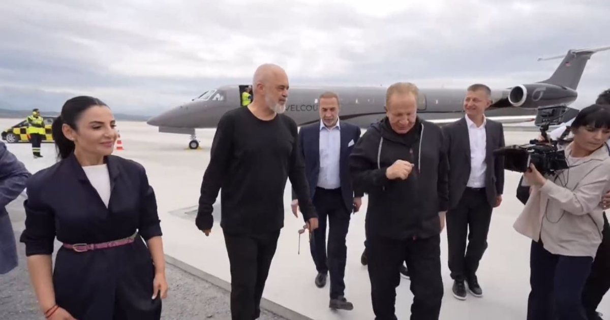 Ekskluzive  Pacollit po i bëjnë presion për t i marrë aeroportin e Vlorës me forcë