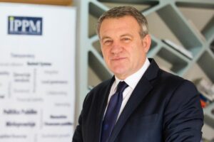 Shërbimet ‘online’ pa alternativë rritin varfërinë