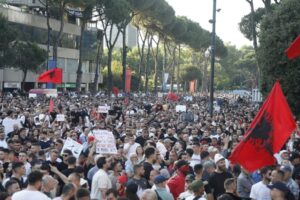 Fasadat e "Progresit", Varrezat e Betonit