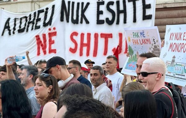 dhe dezinformimi