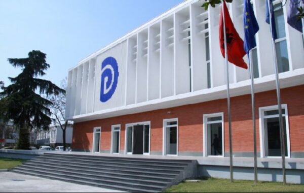 PD kërkon
