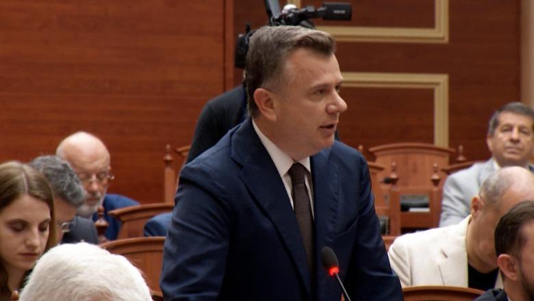 Debat në Kuvend  Balla sfidon Shehajn  E di gjithë Vlora sa tokë keni në Zvërnec
