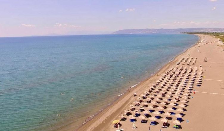 Tragjedi në bregdetin e Tales  mbyten dy të mitura  EMRAT 
