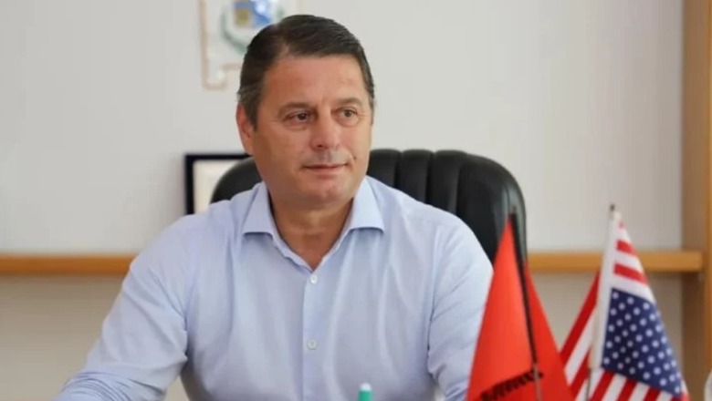 në bregdetin e Tales