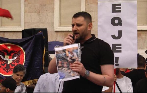 marshimin në rrugët e Tiranës