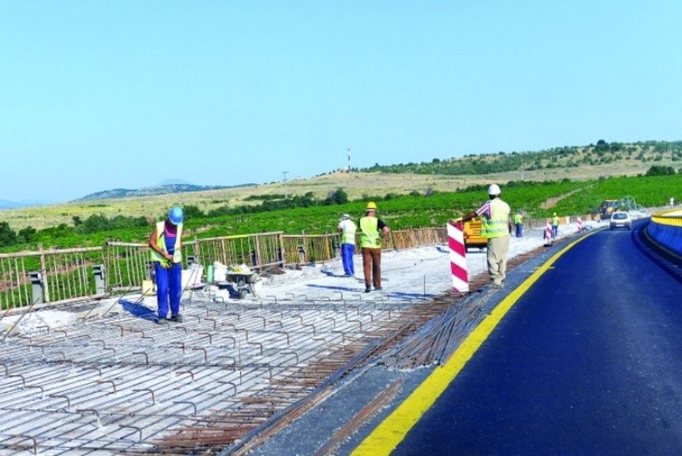 Autostrada e Korridorit 8  Traseja për në Strugë pret vendimin e UNESCO s