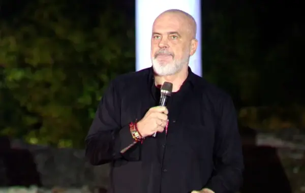 Nga pallati i presidentit