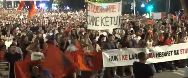 Pas disa orësh protestë para Kryeministrisë,