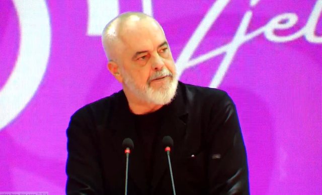 Forca të caktuara po bëjnë