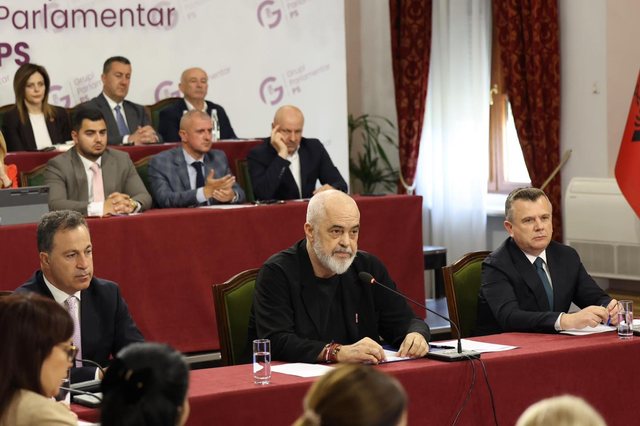 Pse Edi Rama e ktheu debatin mbi projektin e Zvernecit në një betejë politike 