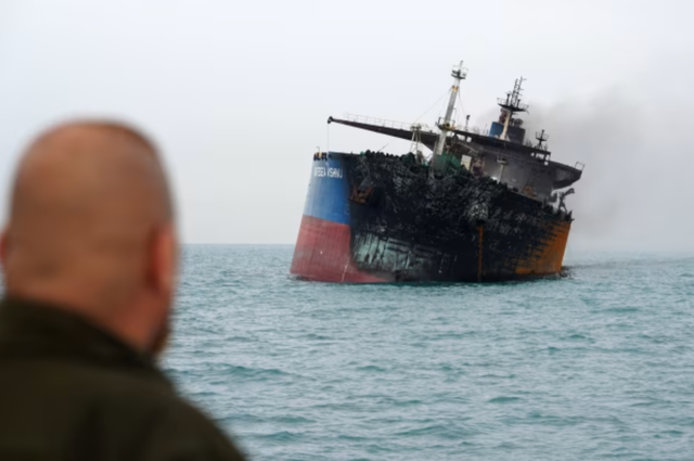 Tre marinarë indianë humbën jetën  India thërret diplomatin e lartë amerikan pas sulmeve pranë Hormuzit