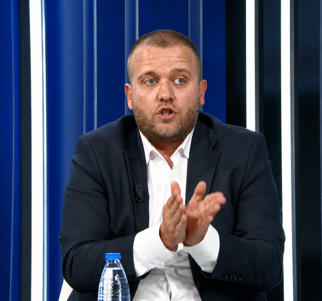  Interes i pastër grek   deputeti socialist akuzon Athinën për Zvërnecin  Hapën mbi 1000 IP për të pompuar ambientali