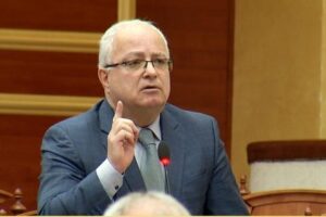 e manipuluar dhe