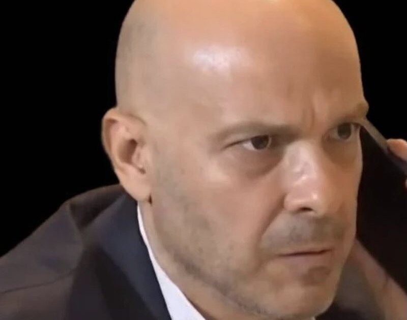 mungon përfaqësuesi i