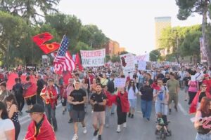 “Flamengos”, impakti i betejës globale anti-Trump