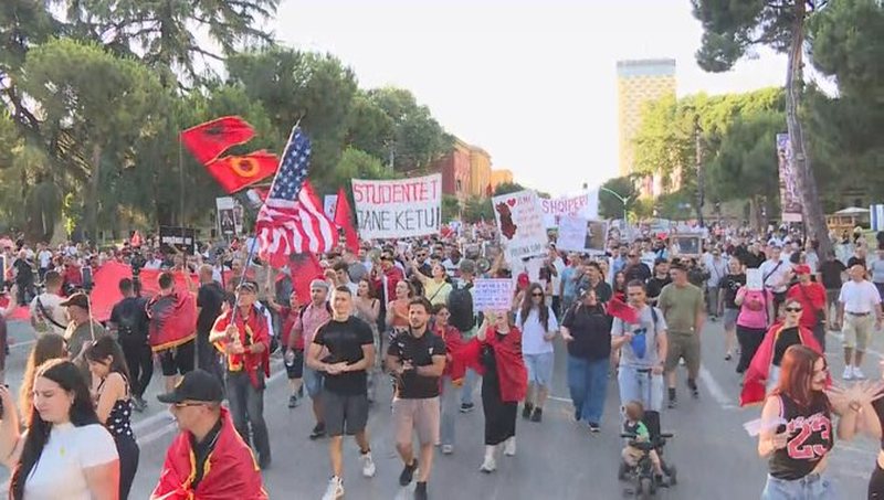 “Flamengos”, impakti i betejës globale anti-Trump