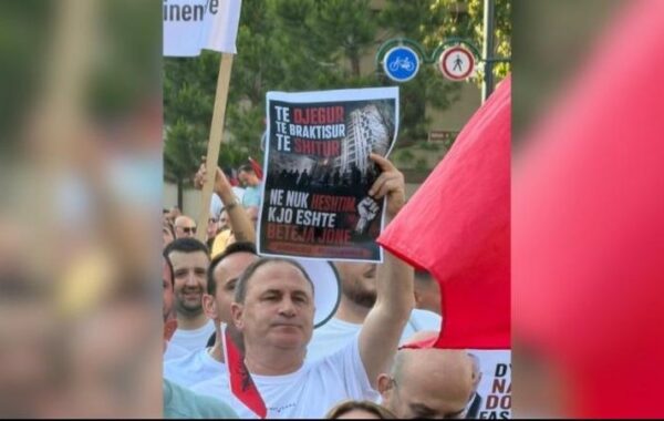 Gazmend Sallaku