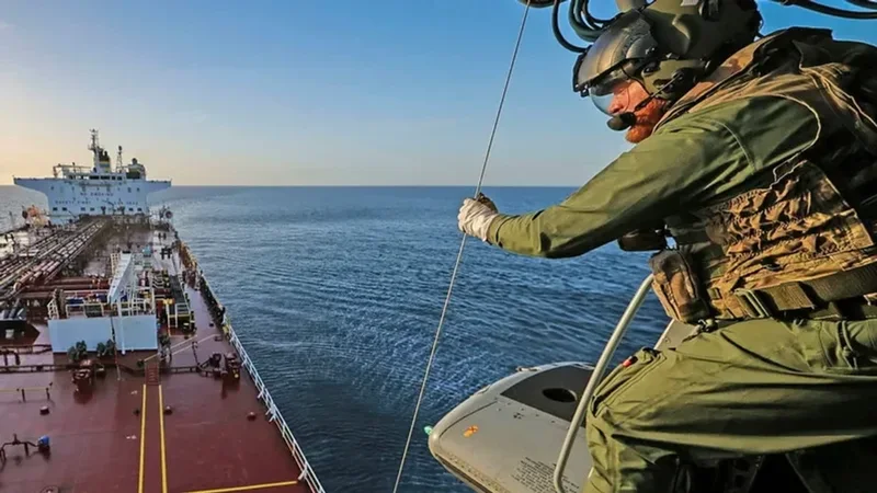 Sekuestrimi i cisternës ruse  Britania arreston edhe 25 anëtarë të ekuipazhit