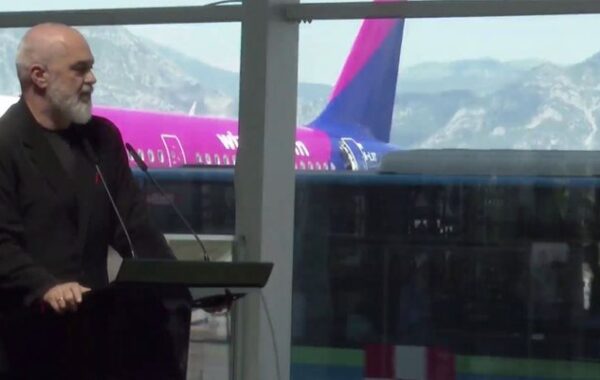 Aeroporti i Vlorës do të
