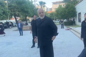 Unë i gjunjëzohem vetëm