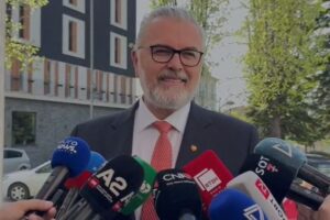 të zbatojnë urgjentisht detyrën