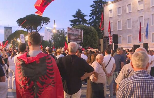 jo vetëm në emocion qytetar