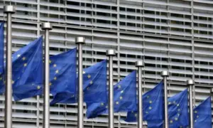 Brukseli propozon zgjatje të statusit për refugjatët ukrainas