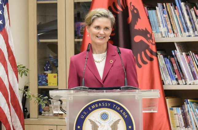 Prezantimi i IDH  VanHorn  Investitorët kanë nevojë për besim se rregullat janë të qarta  Fusha e lojës është e barabartë