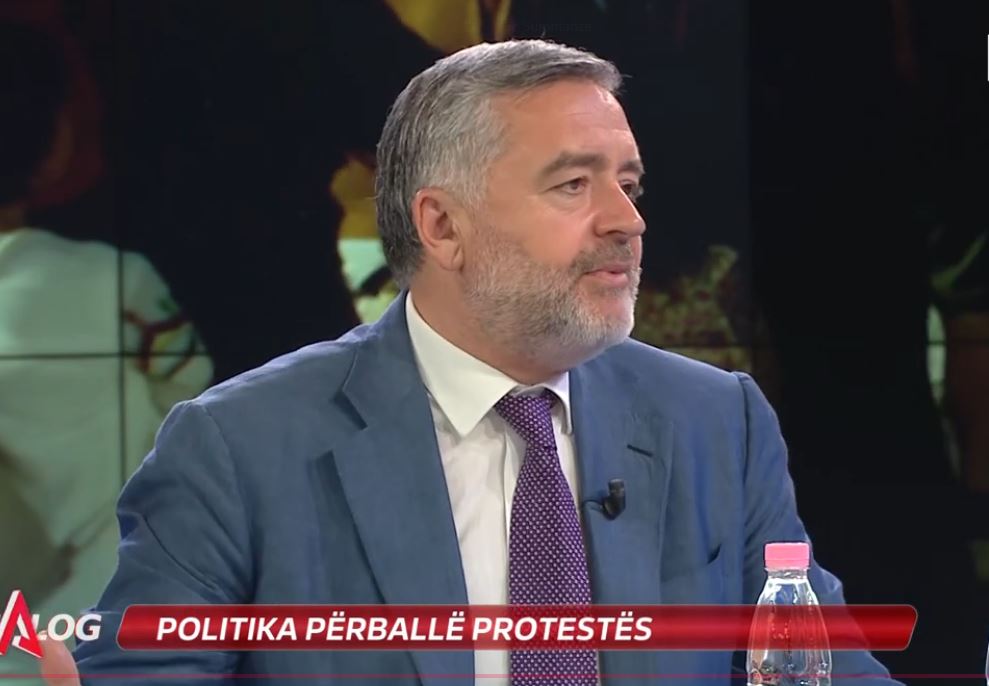 Klosi  Ata kanë protestën e tyre  ne qeverisim  kemi marrë votën e 855 mijë njerëzve