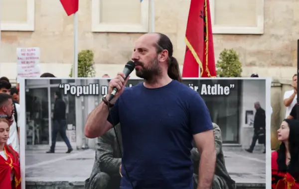 Unë s’kam qenë eprori i
