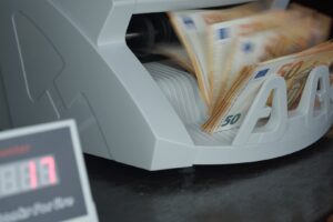 94.8 lekë,