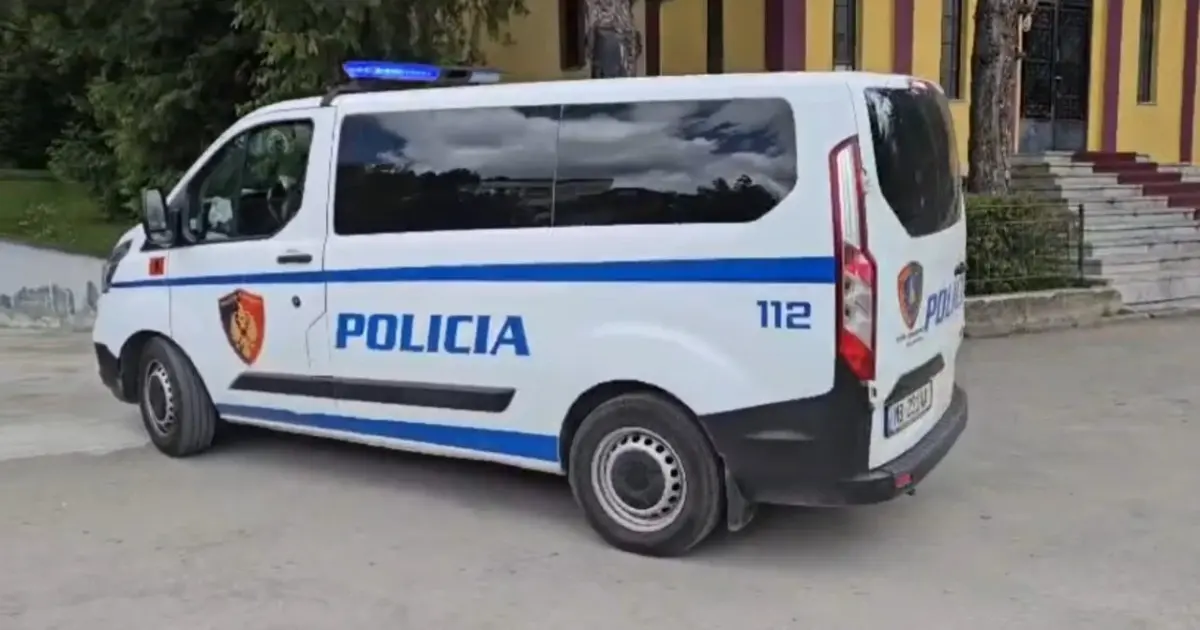 në momentin e ngjarjes,