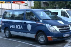 dhe Qafë Mollë