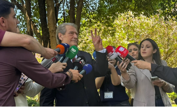 qenë kurrë non