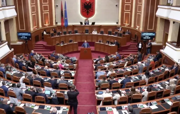për heqjen e “non gratës”