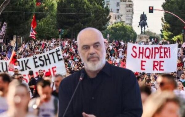 për “Shqipërinë e