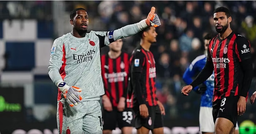 Maignan tundohet nga Londra  Chelsea e ka seriozisht për francezin  Milan në mëdyshje