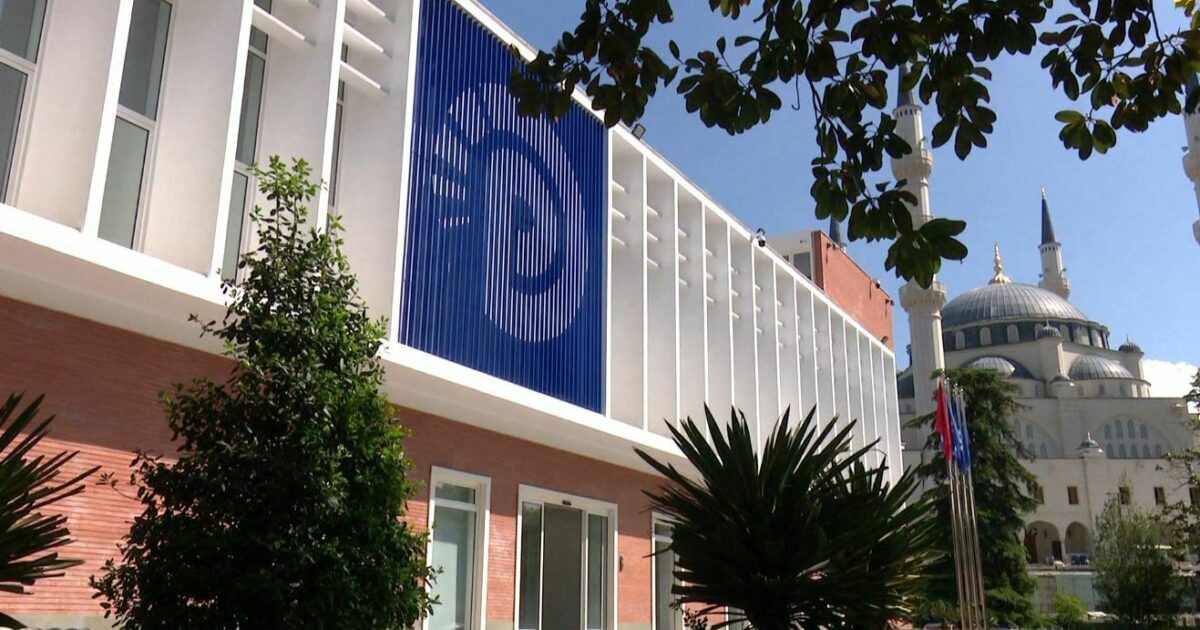 interpelancë urgjente me ministren