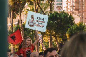 arroganca teknokratike