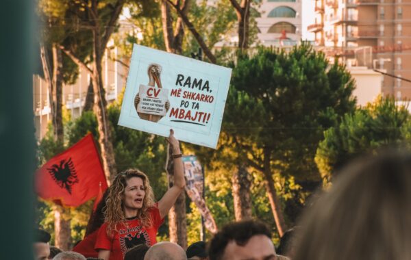 arroganca teknokratike